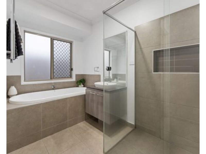 63 Phoenix Street, Rochedale QLD 4123
