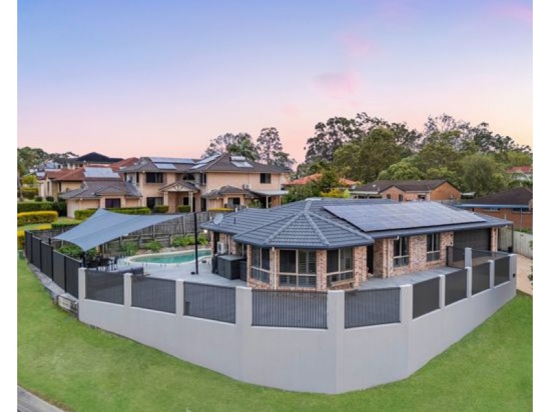 1 Picardie Close, Mansfield QLD 4122