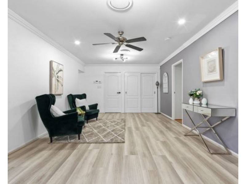 1 Picardie Close, Mansfield QLD 4122