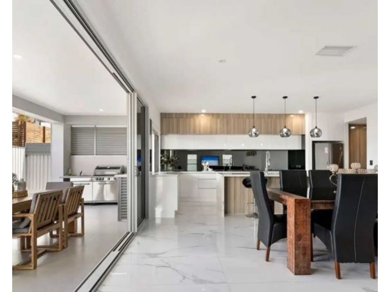 59 Lakeview Promenade, Newport QLD 4020