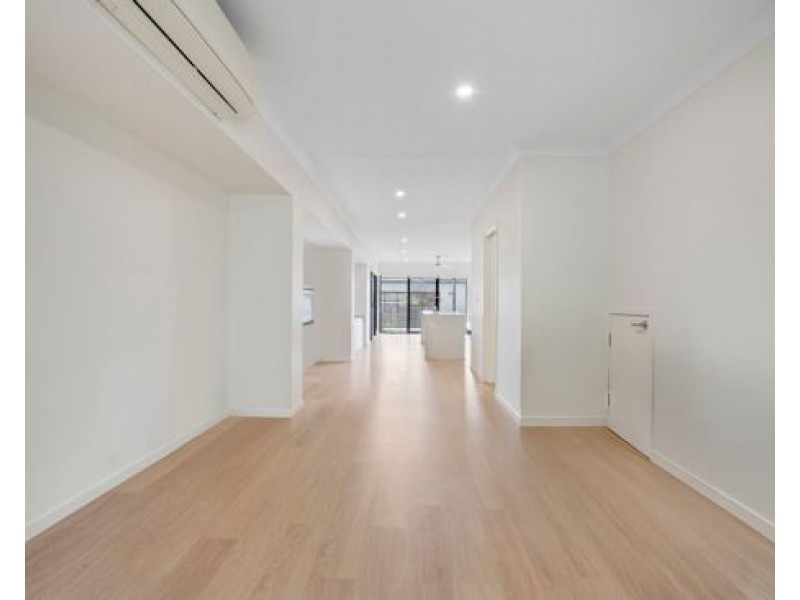 61 Kookaburra Circuit, Rochedale QLD 4123