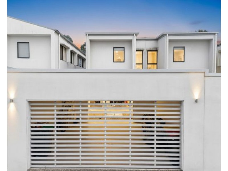 61 Kookaburra Circuit, Rochedale QLD 4123