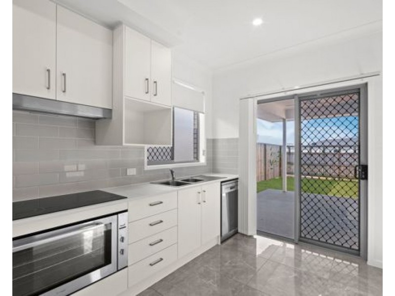 23 Honey Street, Redbank Plains QLD 4301