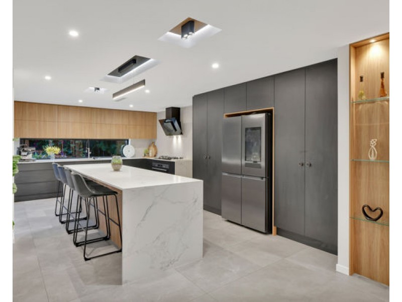 8 Fendi Place, Eight Mile Plains QLD 4113