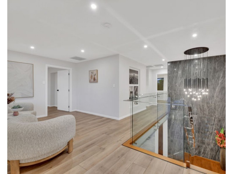 8 Fendi Place, Eight Mile Plains QLD 4113