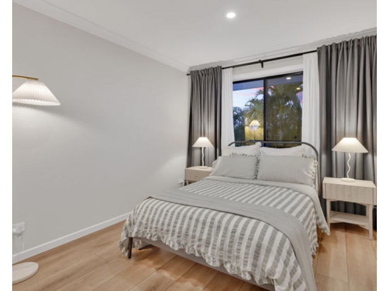 8 Fendi Place, Eight Mile Plains QLD 4113