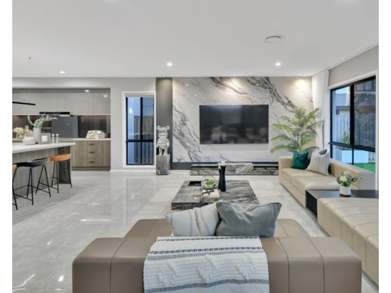 16 Penfold Crescent, Rochedale QLD 4123