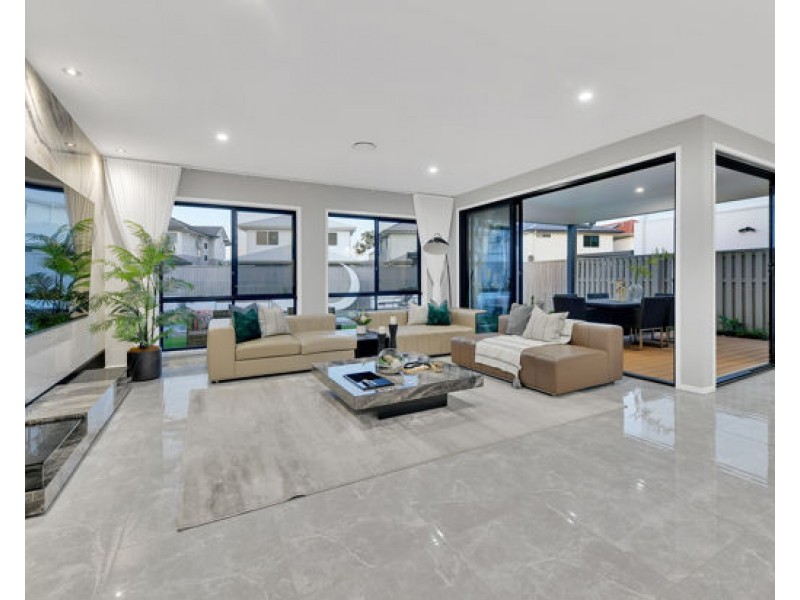 16 Penfold Crescent, Rochedale QLD 4123