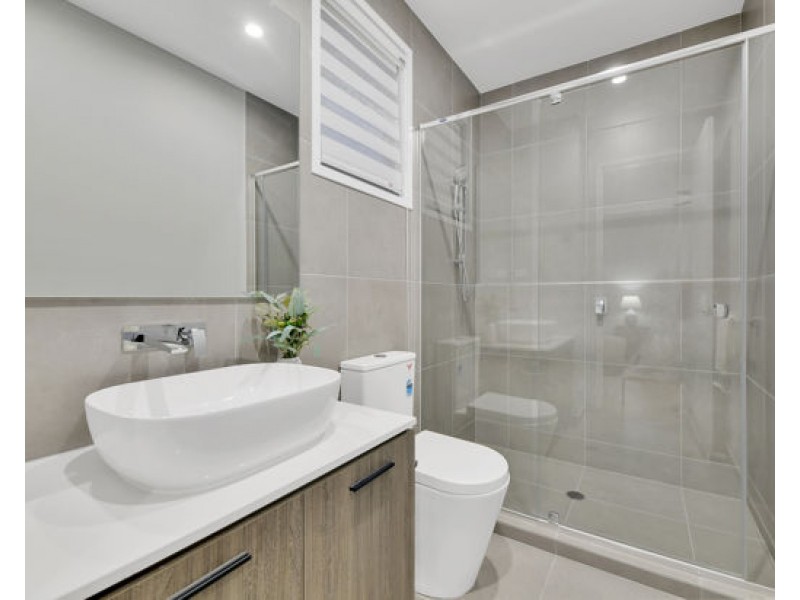 16 Penfold Crescent, Rochedale QLD 4123