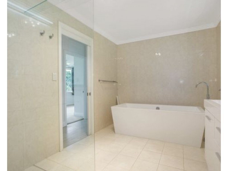 101 Sunnydene Road, Chandler QLD 4155