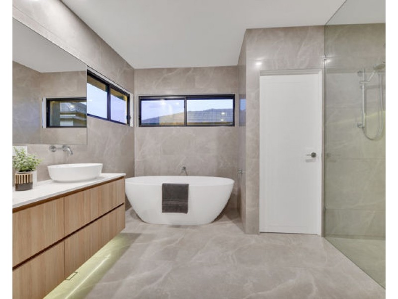 37 Daniel Drive, Rochedale QLD 4123