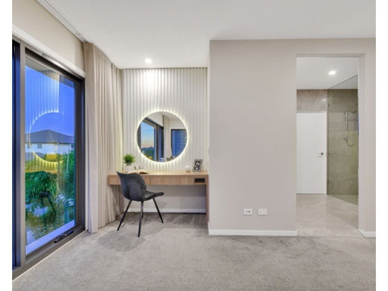 37 Daniel Drive, Rochedale QLD 4123