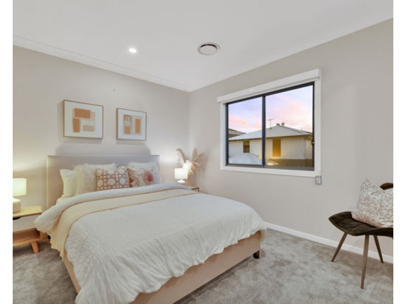 37 Daniel Drive, Rochedale QLD 4123