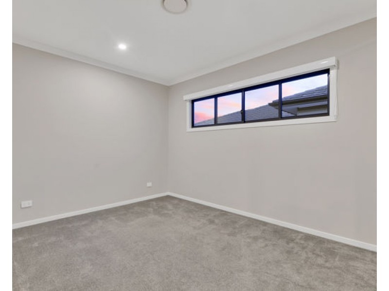 37 Daniel Drive, Rochedale QLD 4123