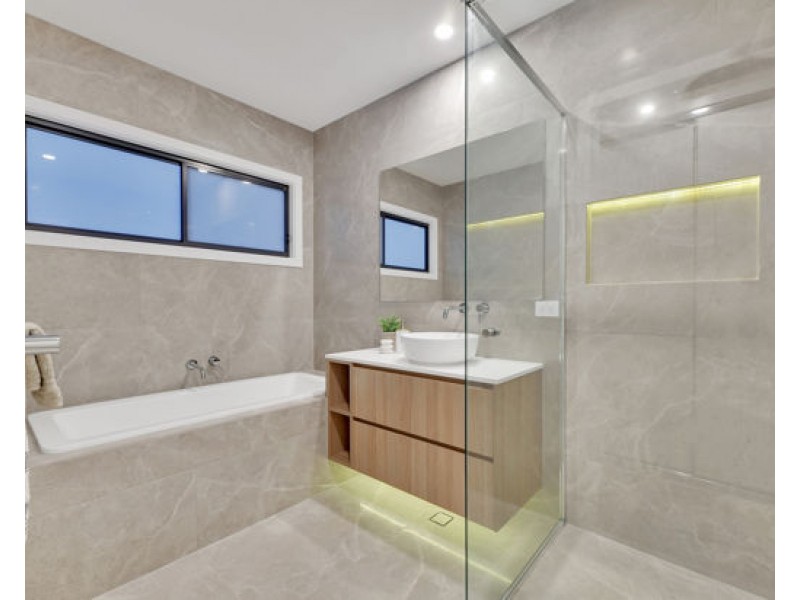 37 Daniel Drive, Rochedale QLD 4123