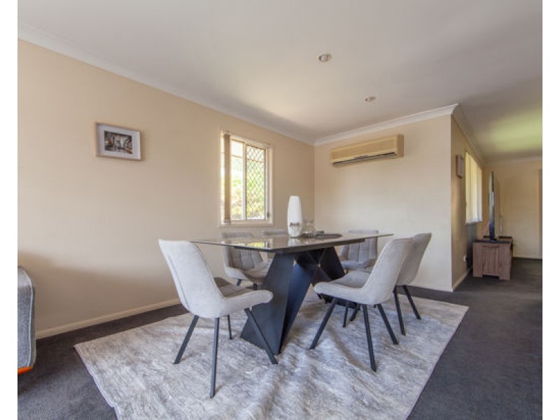 18 Summerfield Place, Kenmore QLD 4069