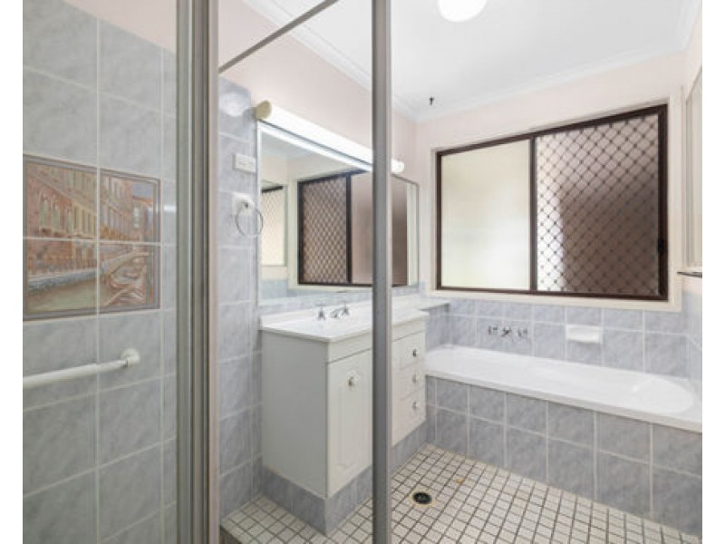 12 Peachdale Street, Tingalpa QLD 4173