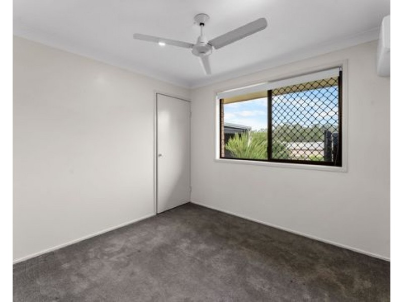 8 Bladon Street, Yamanto QLD 4305