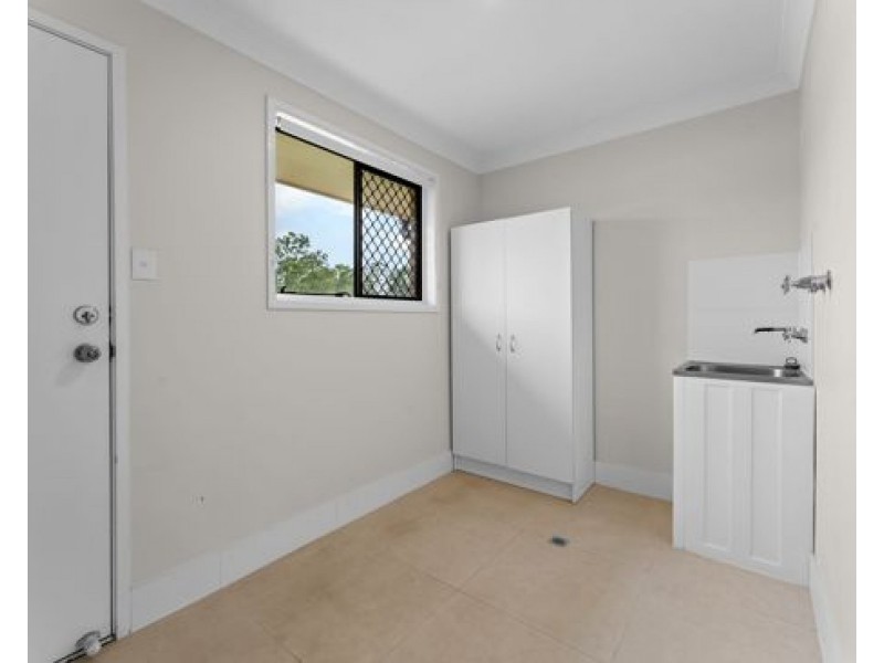 8 Bladon Street, Yamanto QLD 4305