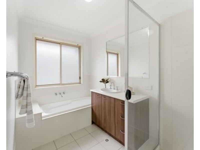 2 Mead Place, Calamvale QLD 4116