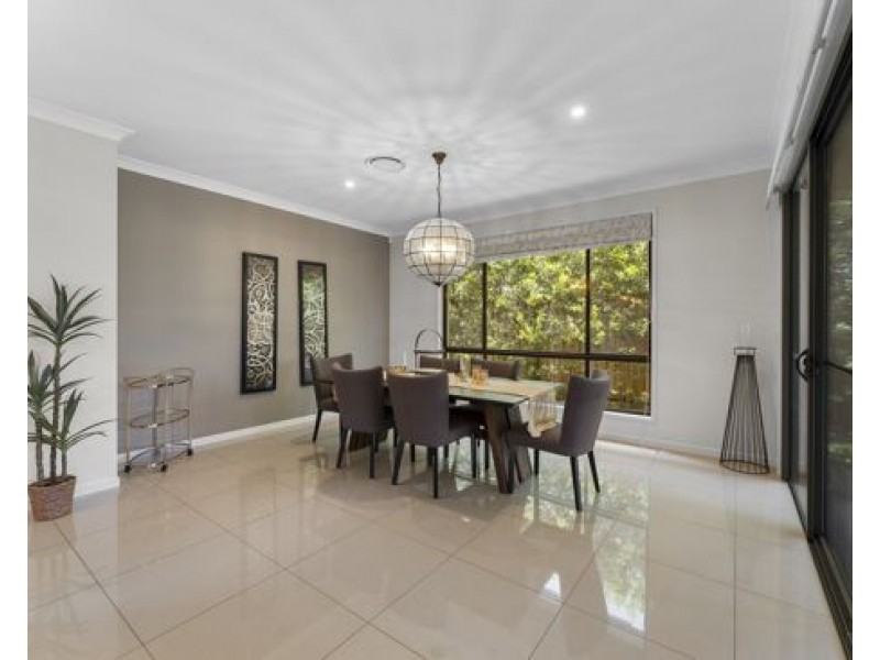 6 Oscar Drive, Rochedale QLD 4123