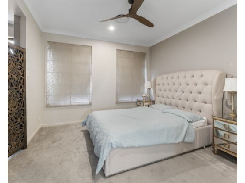 6 Oscar Drive, Rochedale QLD 4123