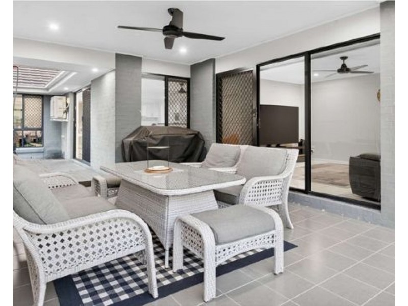 3 Isdell Court, Upper Coomera QLD 4209