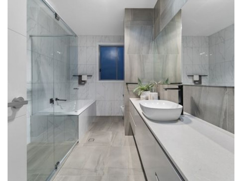 93 Splendour Street, Rochedale QLD 4123