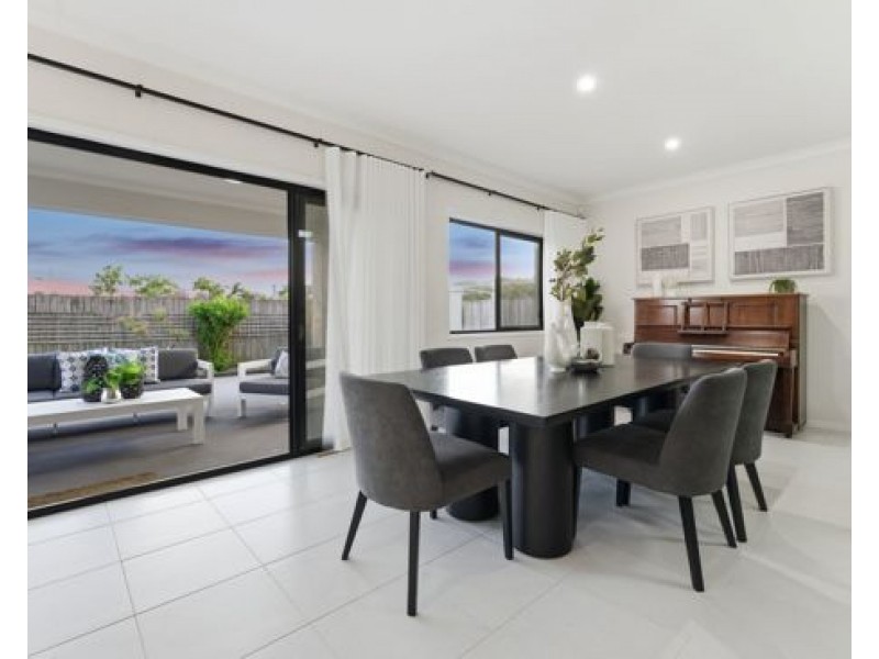 26 Davrod Street, Robertson QLD 4109