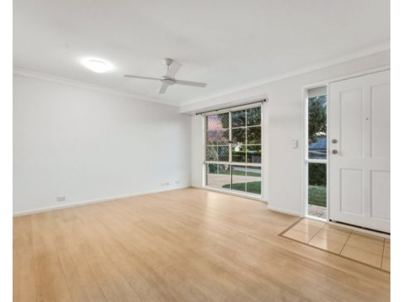 35 Solandra Crescent, Calamvale QLD 4116