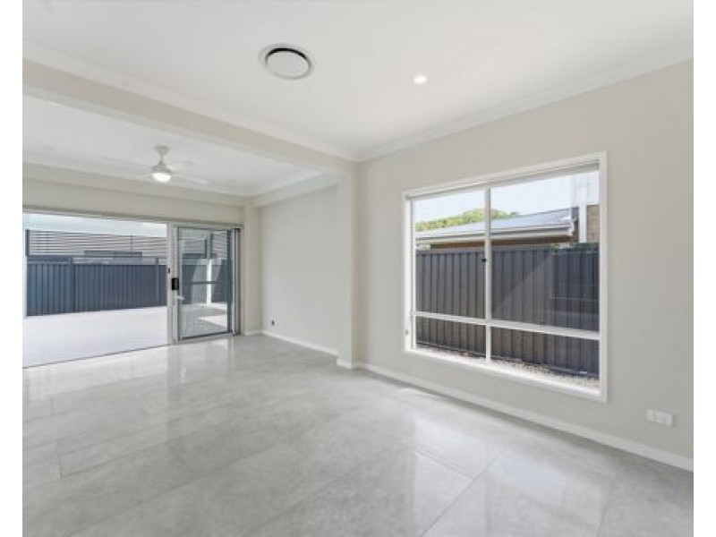 21 Peregrine Street, Rochedale QLD 4123