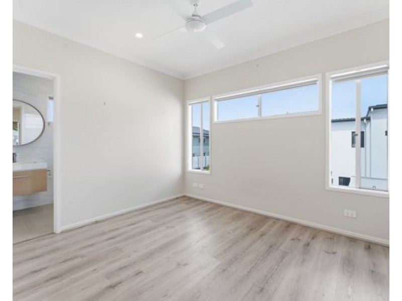 21 Peregrine Street, Rochedale QLD 4123