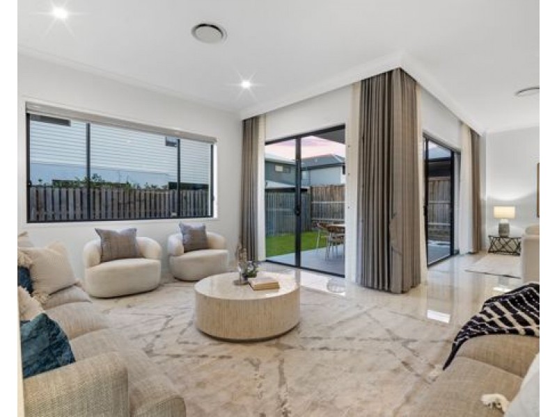 18 Paragon Street, Rochedale QLD 4123
