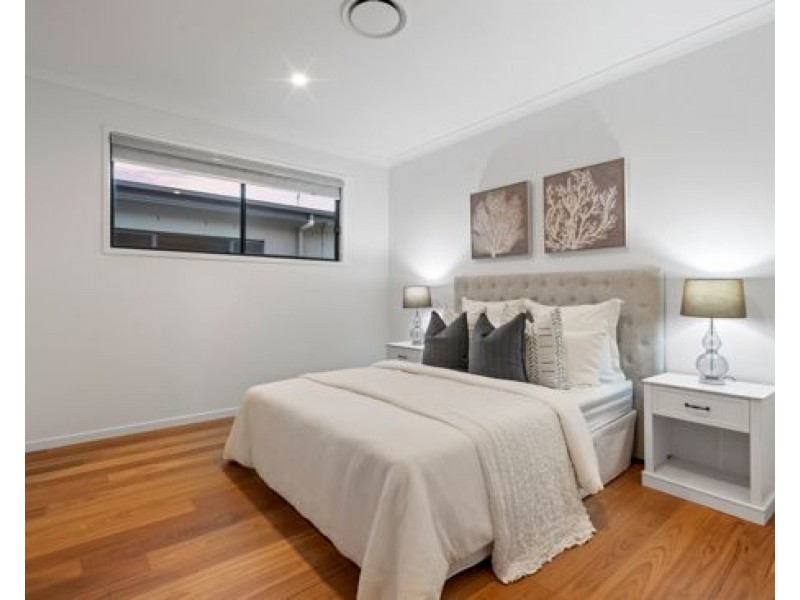 18 Paragon Street, Rochedale QLD 4123