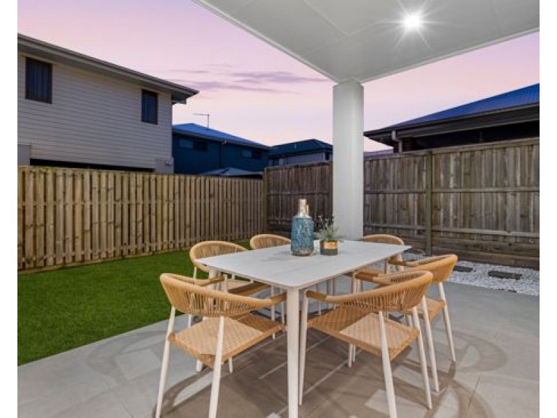 18 Paragon Street, Rochedale QLD 4123