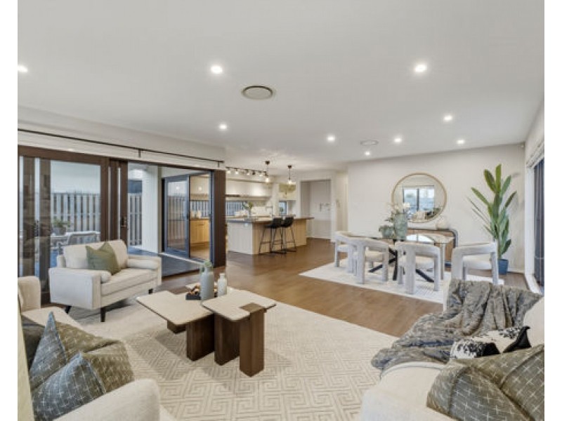 21 Skyview Avenue, Rochedale QLD 4123