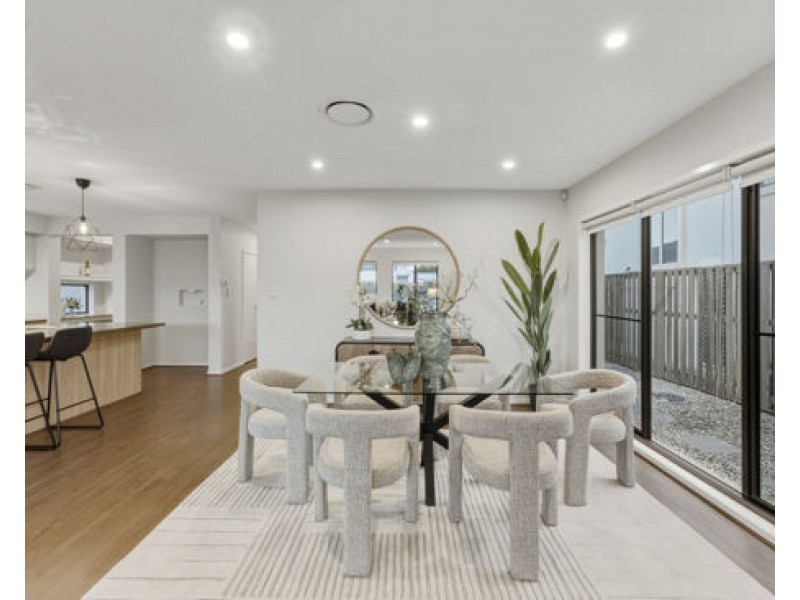 21 Skyview Avenue, Rochedale QLD 4123