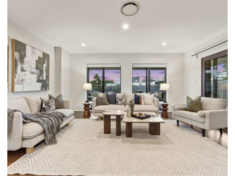 21 Skyview Avenue, Rochedale QLD 4123