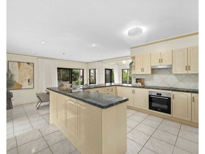 7 Tulipwood Place, Stretton QLD 4116