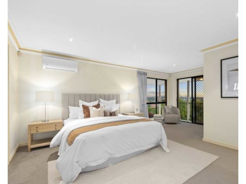 7 Tulipwood Place, Stretton QLD 4116