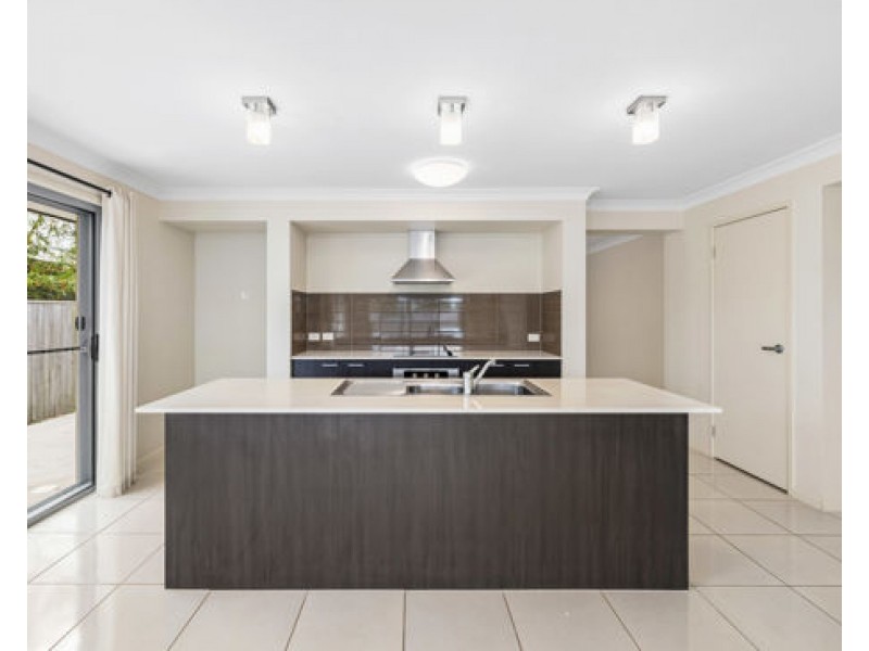 31 Obrist Place, Rochedale QLD 4123