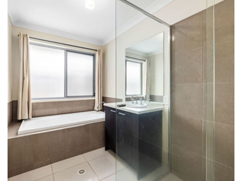 31 Obrist Place, Rochedale QLD 4123
