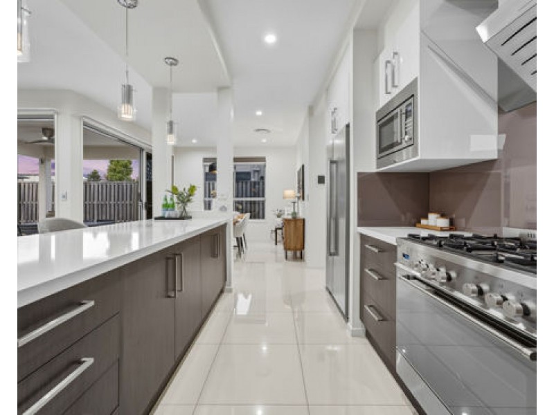 80 Phoenix Street, Rochedale QLD 4123