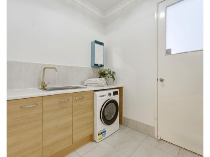 19 Skyview Avenue, Rochedale QLD 4123