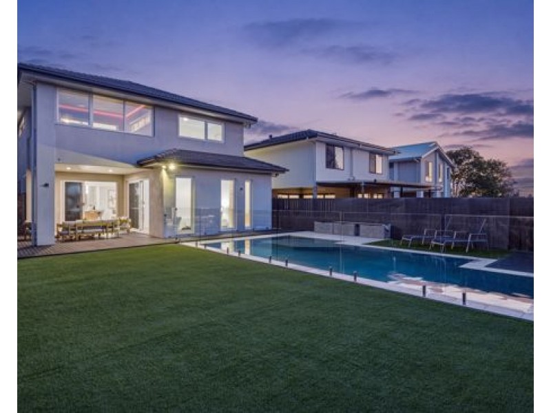 19 Skyview Avenue, Rochedale QLD 4123
