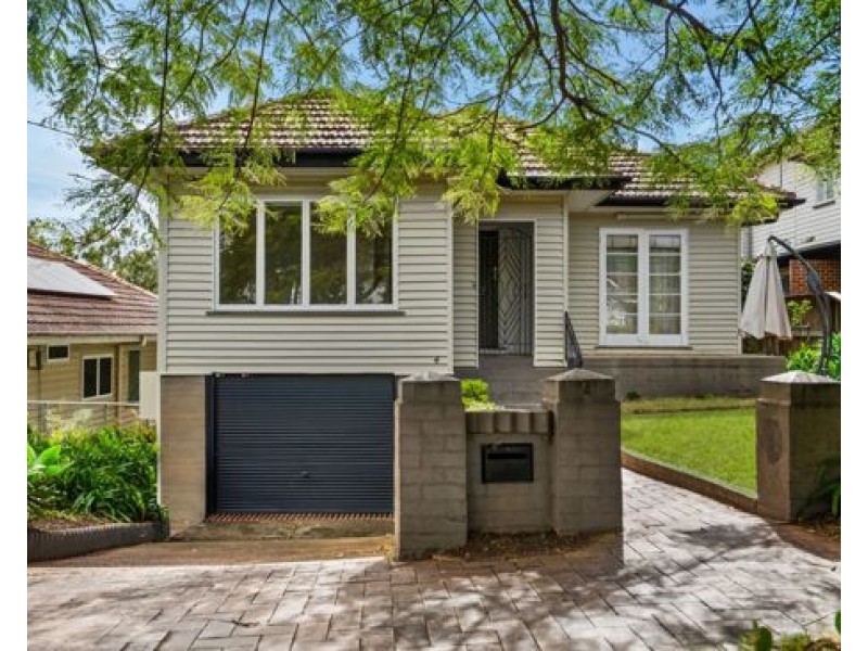 4 Suvla Street, Balmoral QLD 4171