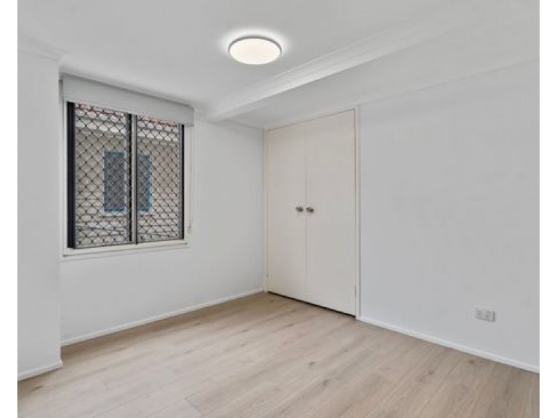 4 Suvla Street, Balmoral QLD 4171