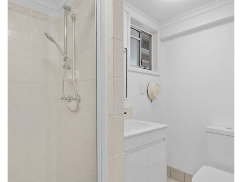 4 Suvla Street, Balmoral QLD 4171