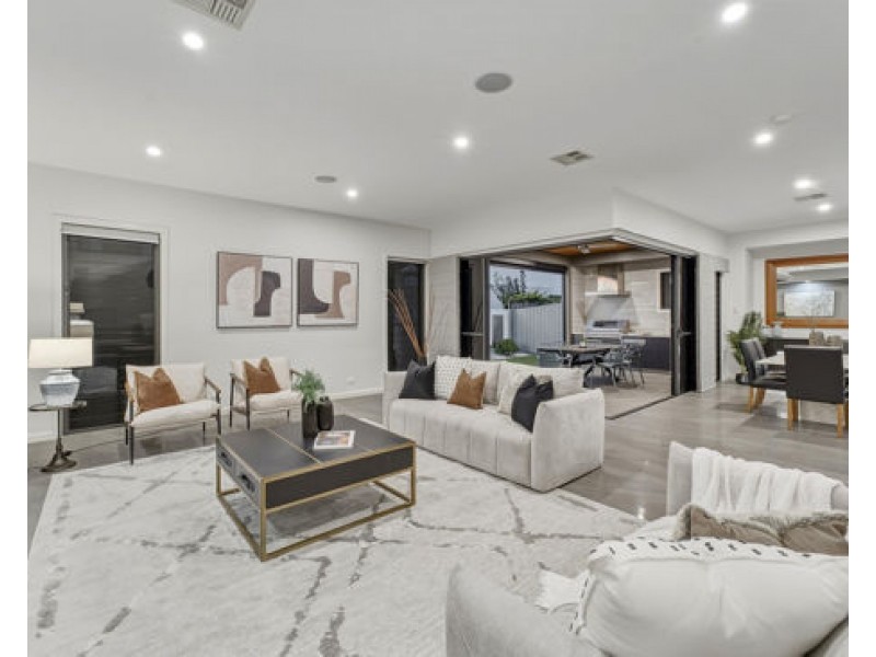 16 Paragon Street, Rochedale QLD 4123