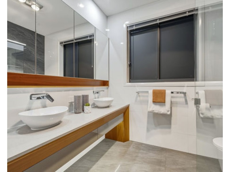 16 Paragon Street, Rochedale QLD 4123